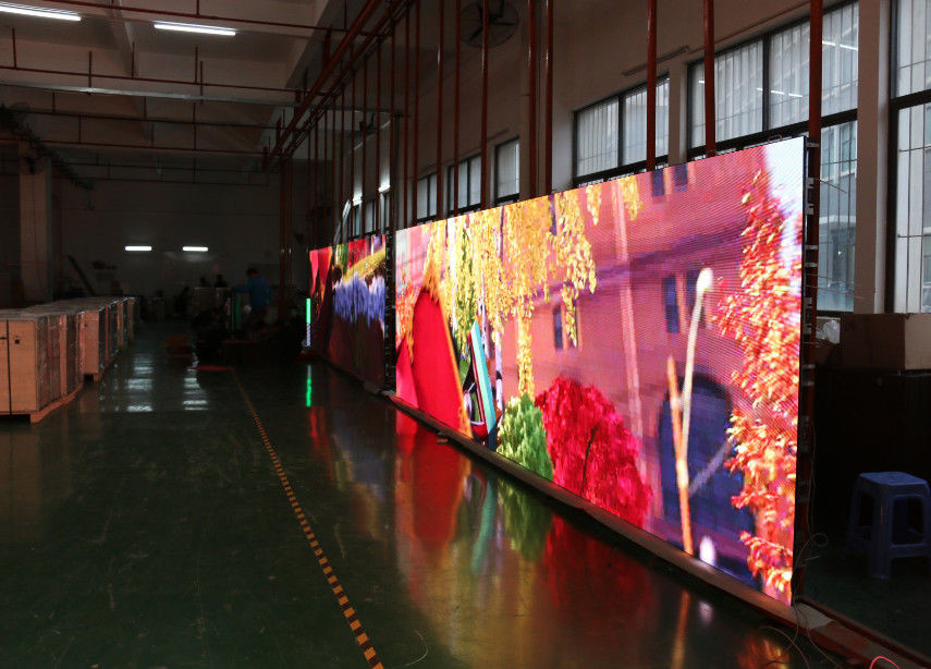 Quality Commercial LED Wall Panel System , P5 LED Video Wall SMD Iron Billboard for sale