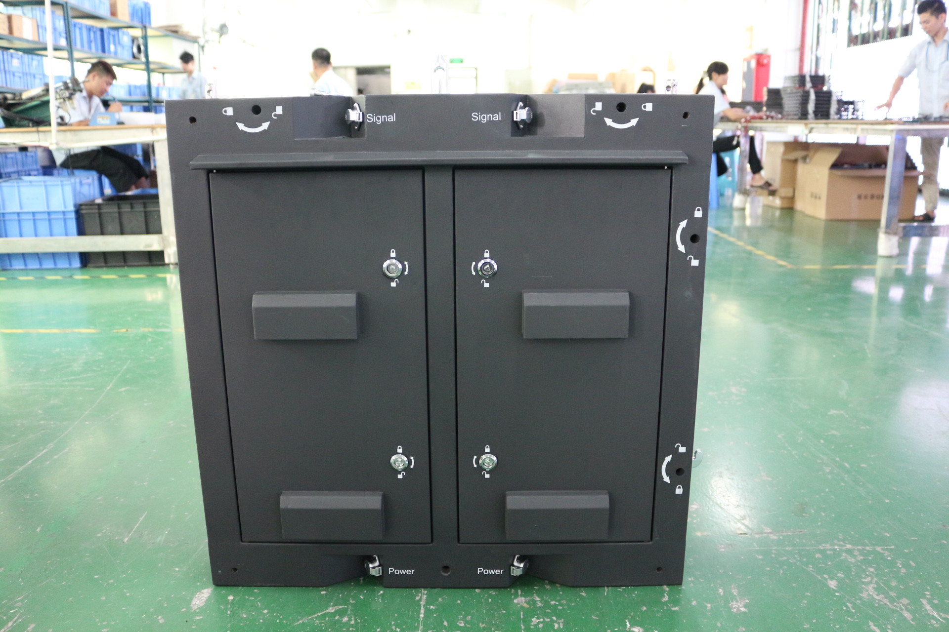 Quality IP65 Outdoor Advertising LED Display , Custom LED Display 80mm Slim Convenient for sale