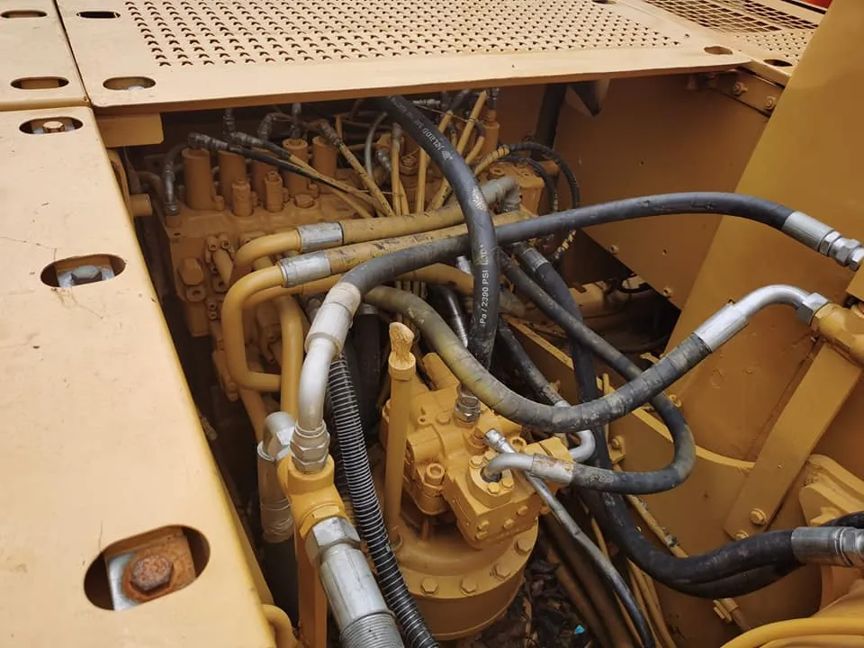 Refurbished 20 Tons Good Condition Work Perfectly Cat 320cl Cat 320c Excavator