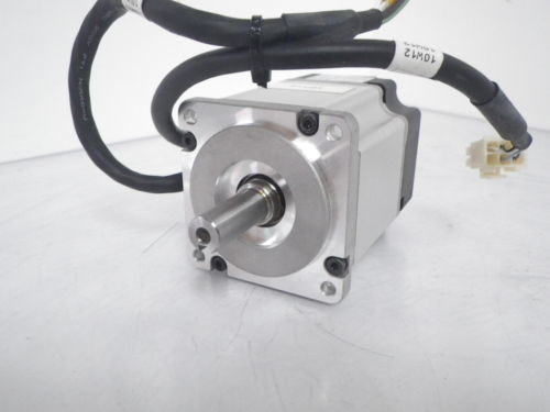 OMRON AC SERVO MOTOR R88M-G20030H-Z 200 VAC WITH INCREMENTAL ENCODER SPECIFICATI