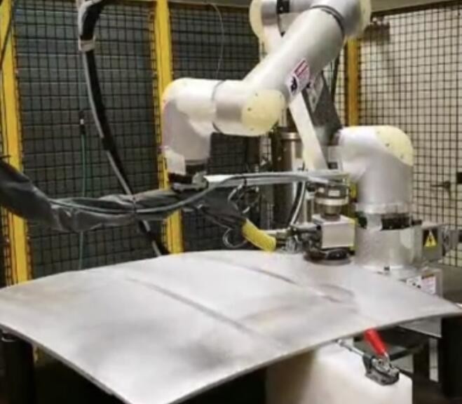 Professional Robotic Polishing Machine Easy Operate For Hardware Industry