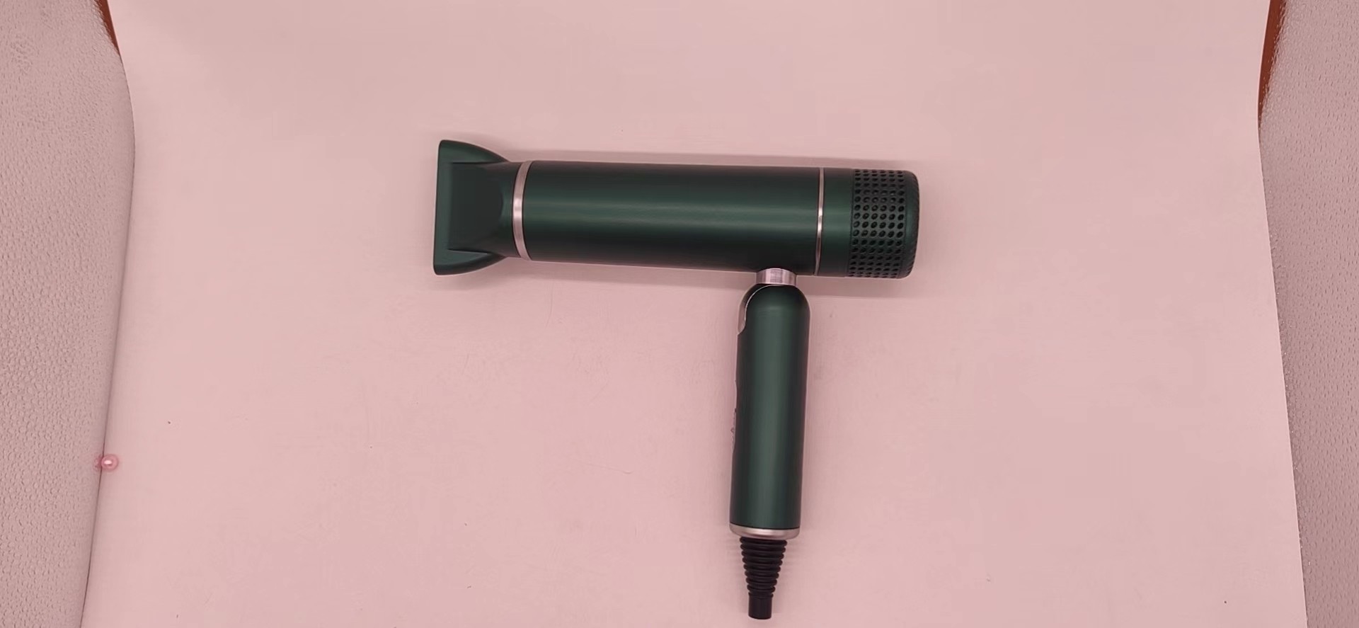 Powerful 1600 Watt Hair Dryer Foldable With Styling Nozzle Diffuser