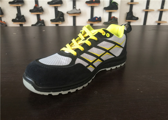 Fashion Style Safety Toe Shoes / Sport Work Shoes Oxford Cloth With Sandwich Mesh