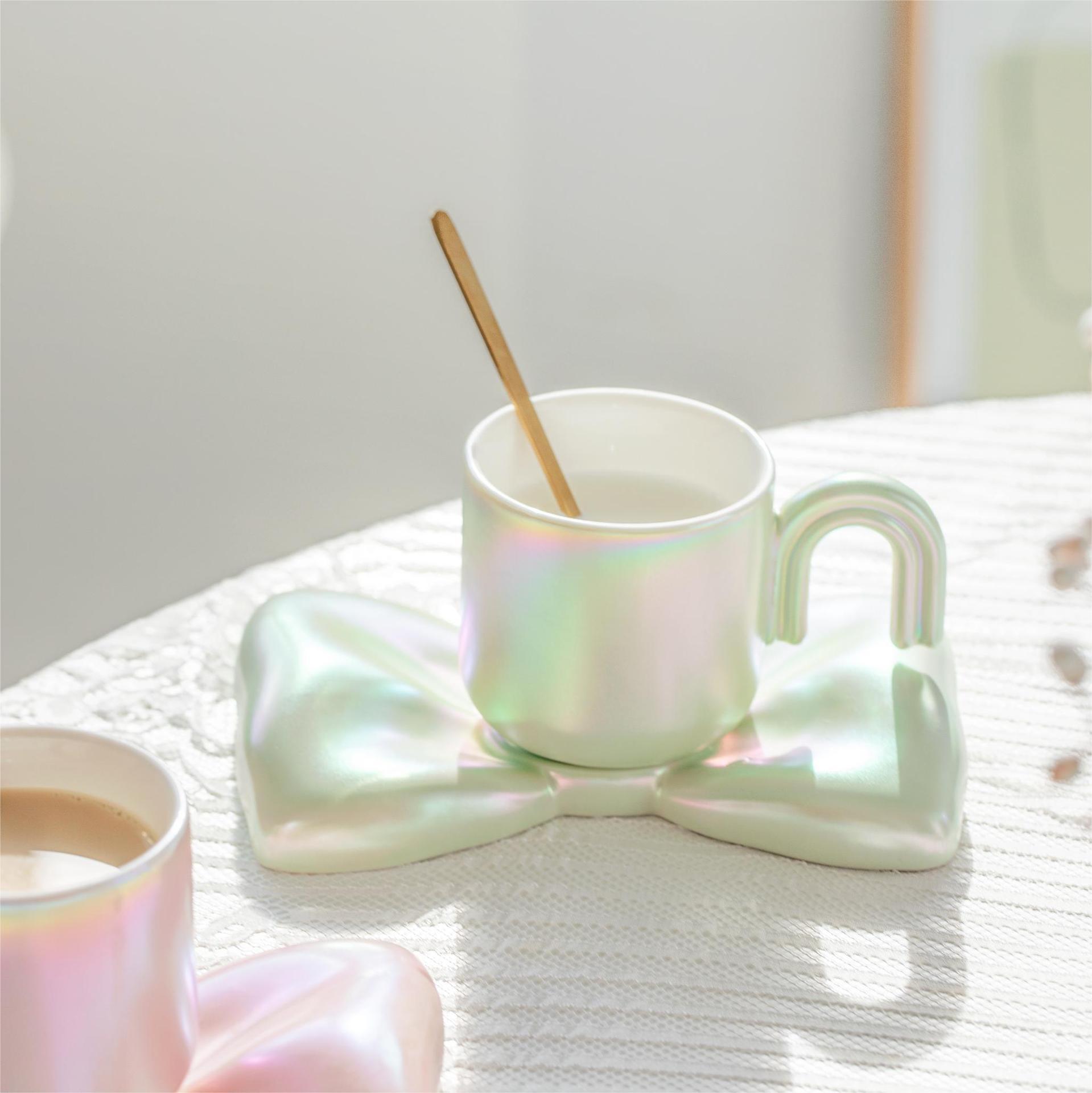 Iridescent Ceramic Mug with Bow-Shaped Charm – Elevate Your Daily Rituals with Delicate Elegance