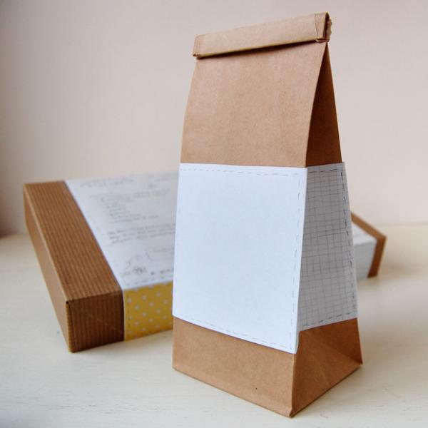 Stand Up Kraft Paper Coffee Packaging Bag with Pattern Design