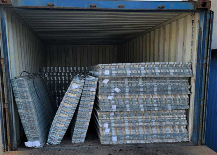 Stainless Steel Sheet Expanded Metal Wire Mesh Custom Design 5m-30m Length