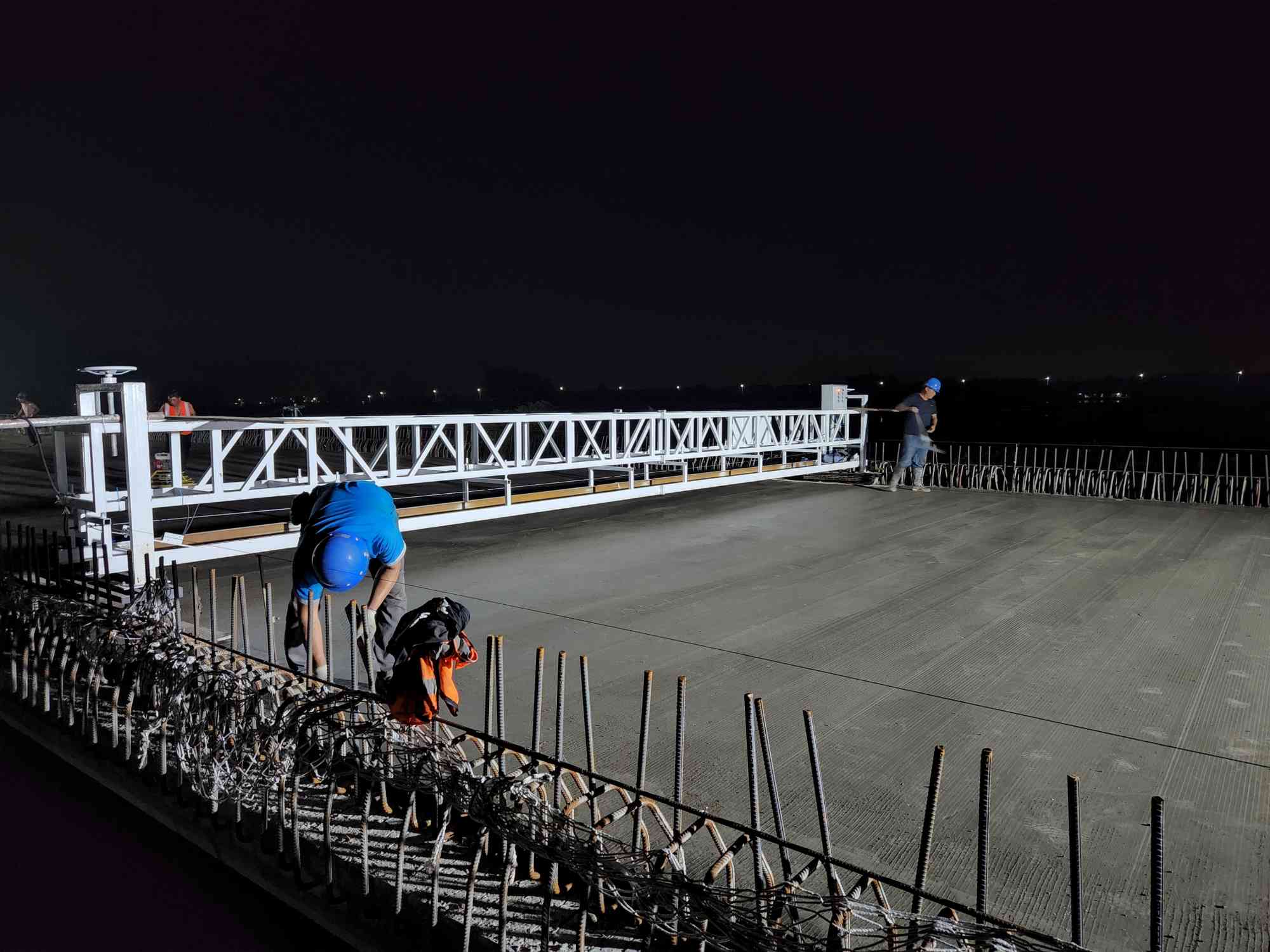 SMP-1200 Concrete Spreader Slipform Paver for Bridge Deck Paving