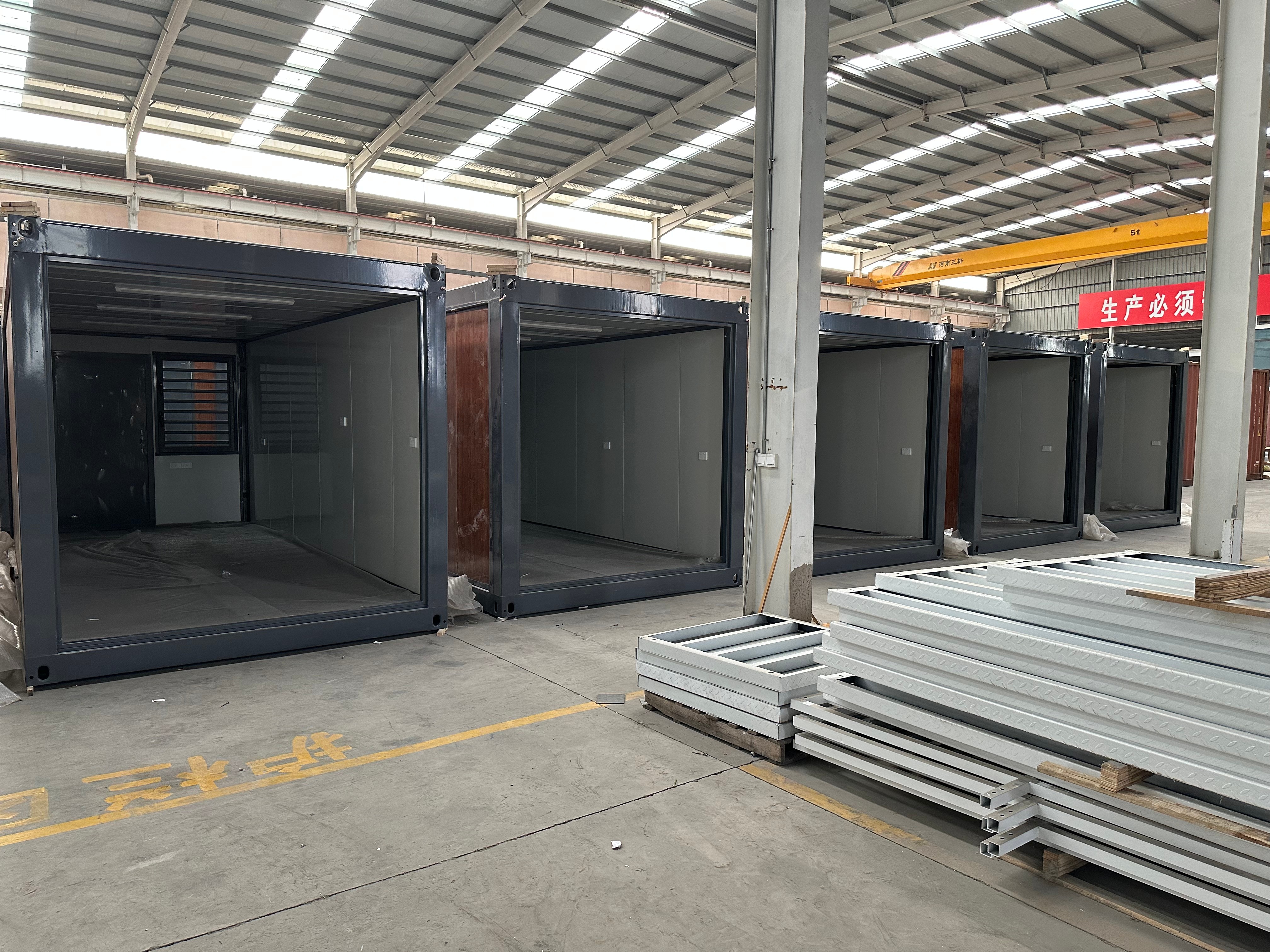 20FT/40FT Customized Prefabricated Folding Container House Foldable House Design Style Farmhouse