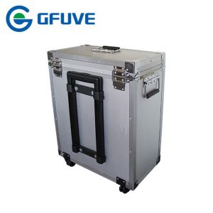 Multi-Phase Secondary Current Injection Protection Relay Test System With