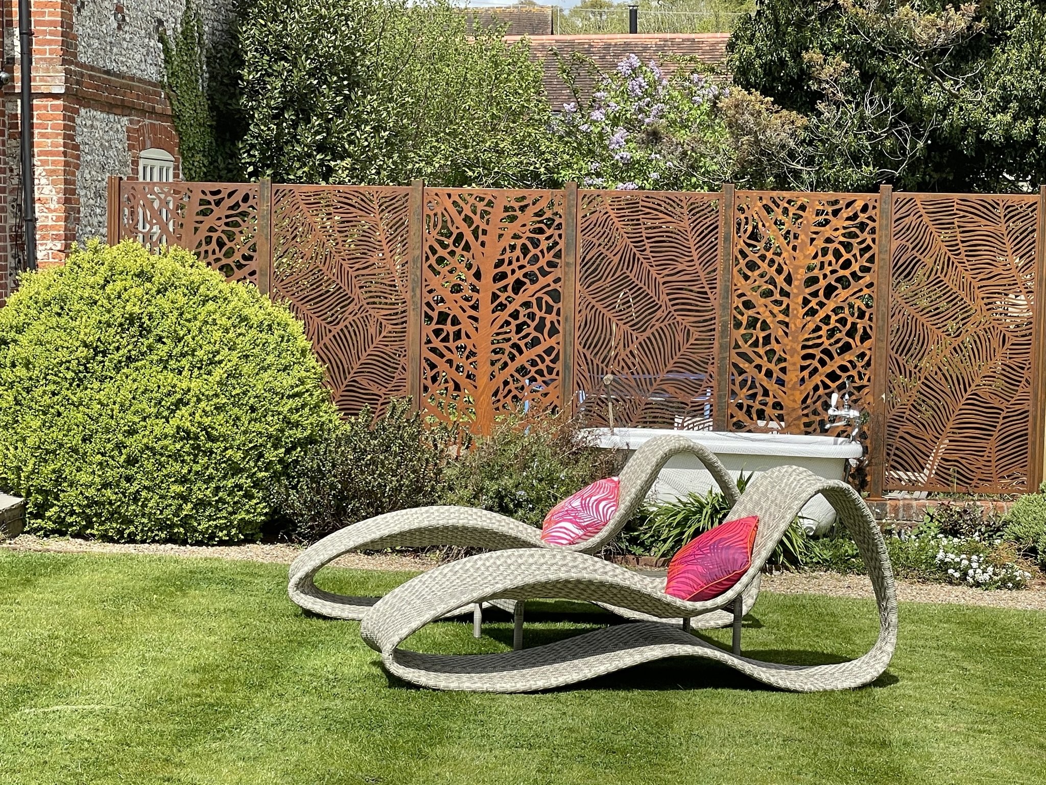 Decorative Outdoor Privacy Art Corten Steel Garden Screen Laser Cut