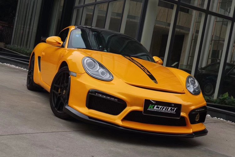 Glossy Metallic Yellow Car Wrap Removable UV Resistant Vinyl Wrap
