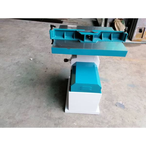 Automatic Vertical CNC Woodworking Milling Machine Single Axis 500KN