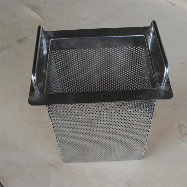Stainless Steel Perforated Filter Basket Pipe/Wire Mesh Cylinder Filter Tube/Perforated Strainer Basket