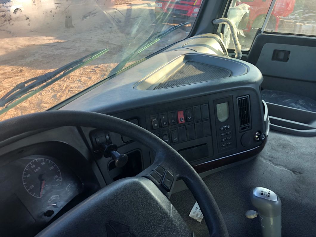 Excellent Quality Hot Saling 2015 Model 2016 Model 371HP 10 Tyres 6X4 Used Tractor Truck for Mining