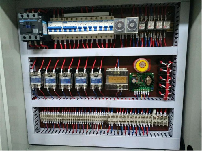 Four Colors Flexo Printing Machine Automatic Printing Length 177.8-355.6 Mm Voltage 380V±10%