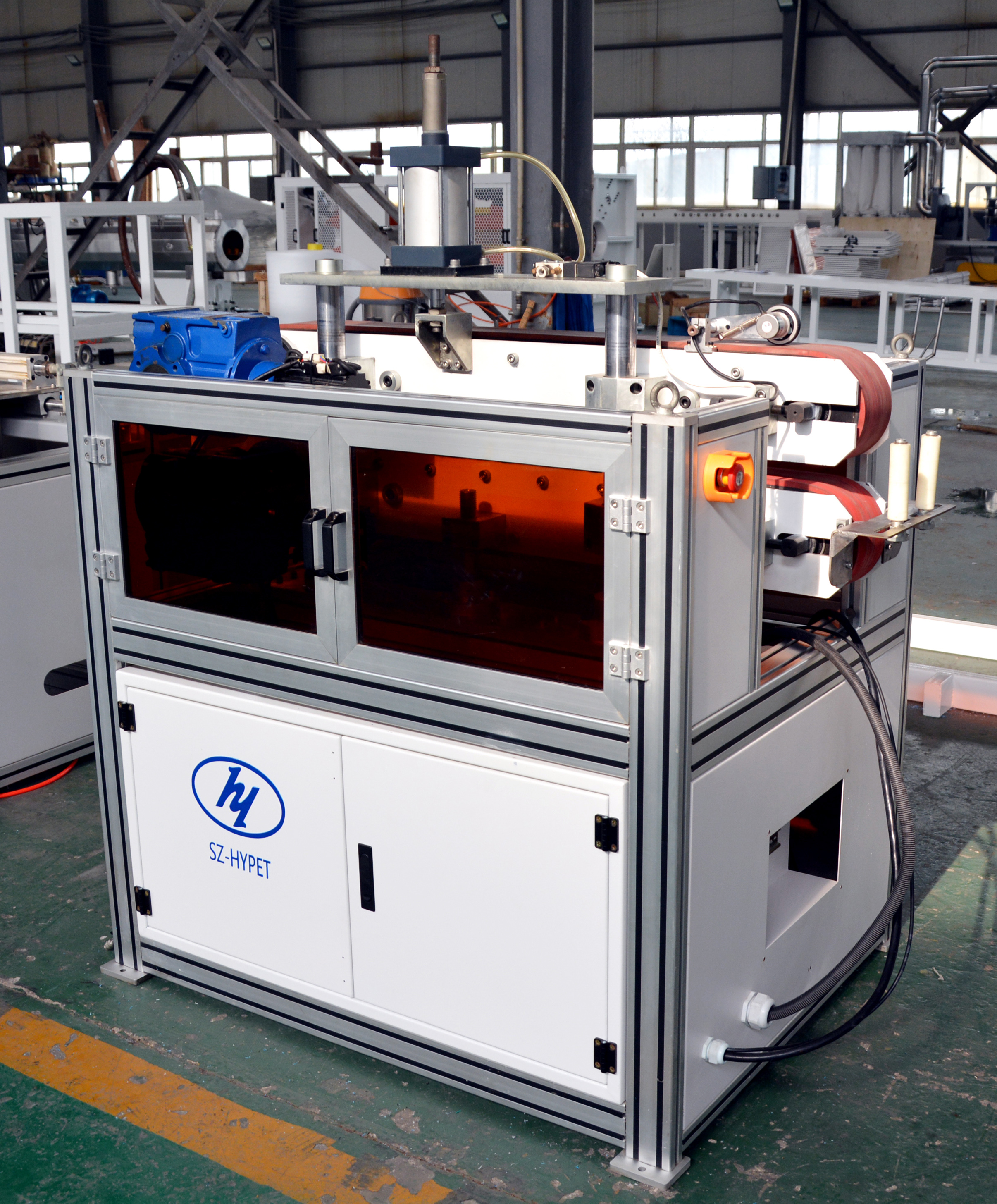 Shenzhen HYPET PVC Corner Bead Trim Angle Profile Extrusion Machine PVC Corner Bead Plastic Products Making Machine Manufacturer