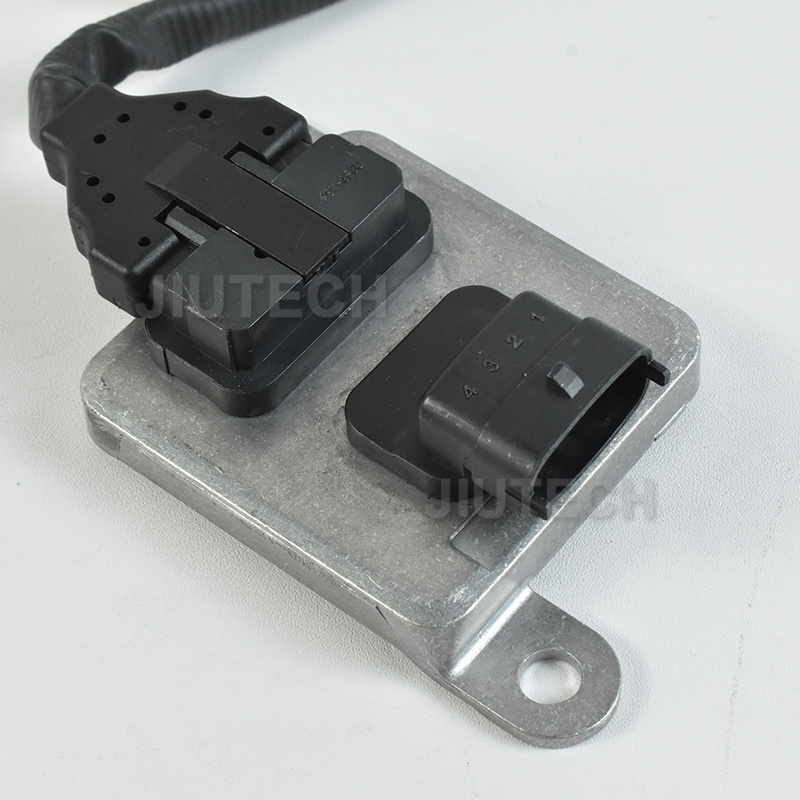 Piezoelectric Nitrogen Oxide Sensor Cummins 2894939 5WK96674A