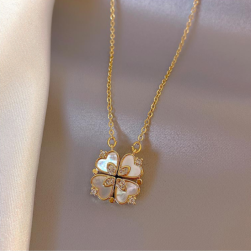 Hot Selling Clover Heart Necklaces Customize Women Gold Plated Stainless Steel Diamond Leaf Four Love Hearts Pendant Necklace