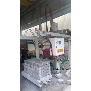 Quality Electric Automatic Loading And Unloading Robot System For Warehouses for sale