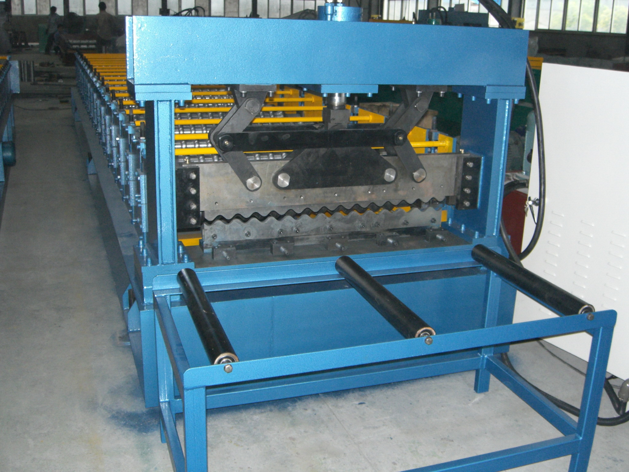 Environmental Corrugated Colors Steel Roof Roll Forming Machine For Metal Roofing Sheets