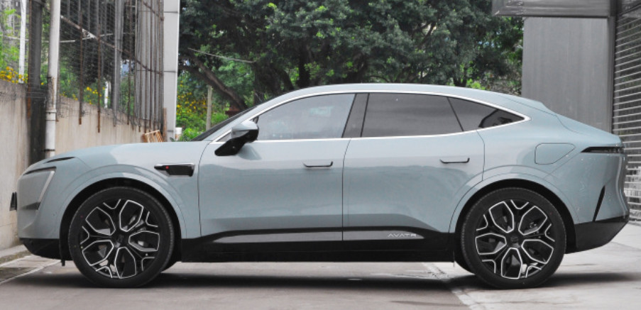 AVATR11 2023 long-endurance single-motor version pure electric 4 Door 5 seats SUV