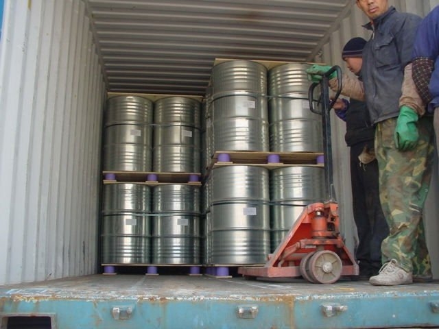 Tri-isobutyl phosphate TIBP as anti-foaming agent of concrete or dye 2