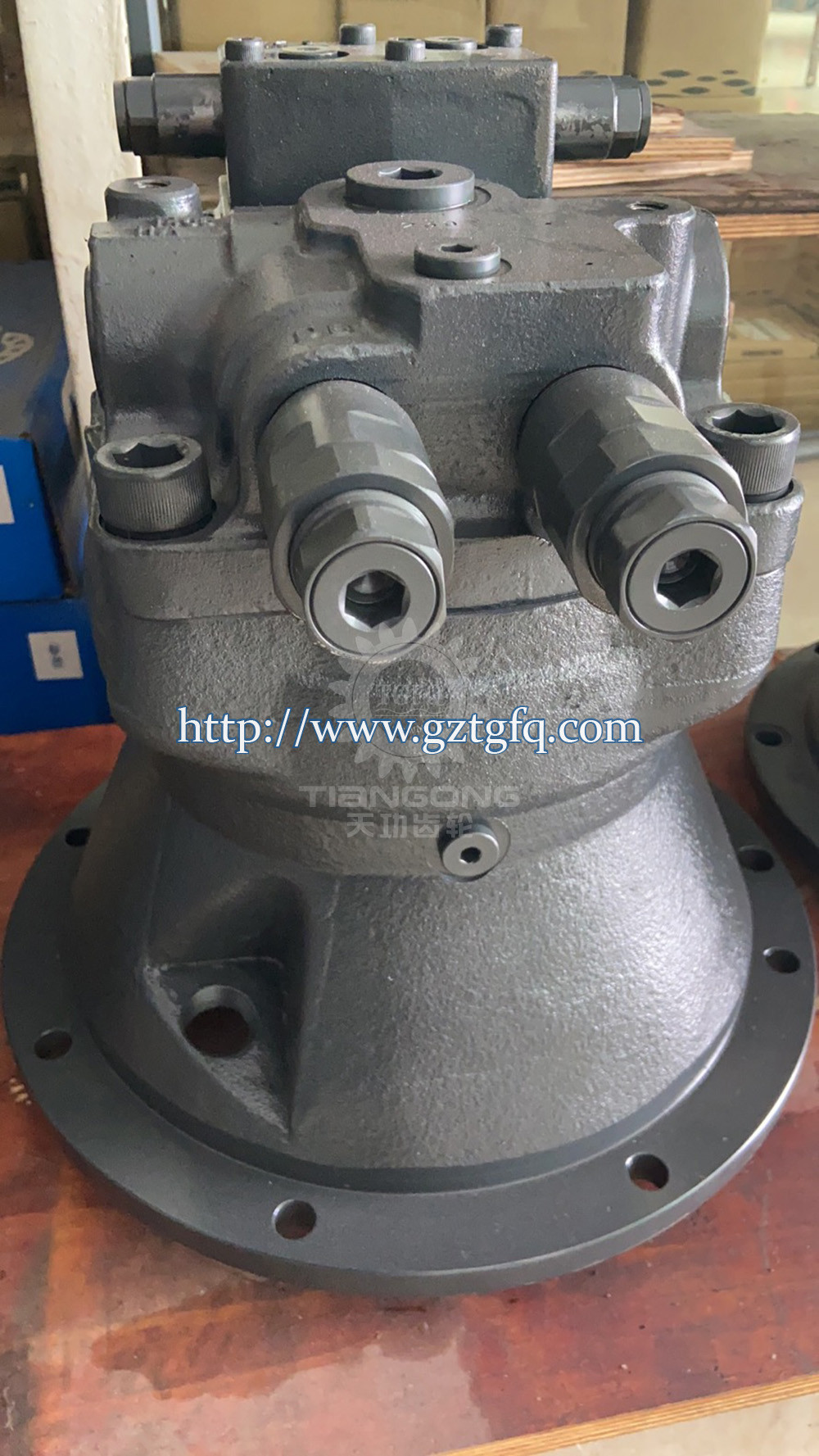 Vol-vo EC240 Old Excavator Slew Motor VOE 14550094 14500382