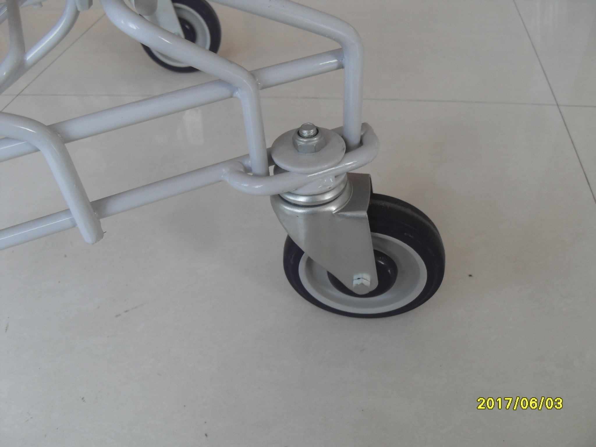 Asian Style 180L Supermaket Wire Shopping Cart Trolley With Normal plastic