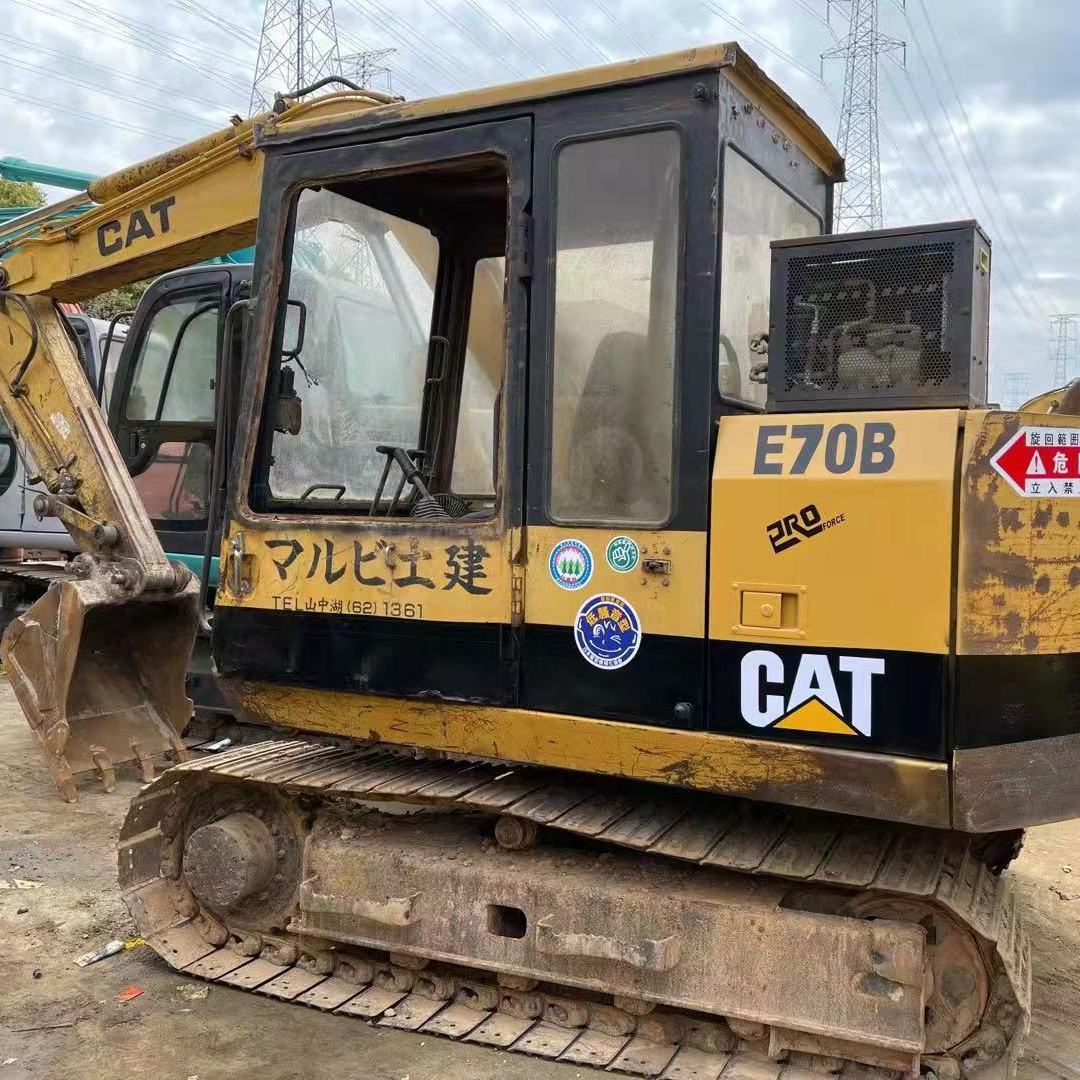 Yellow 7TON Used Excavator 110 Power 0.5m3 Bucket Capacity 3500 Working Hours