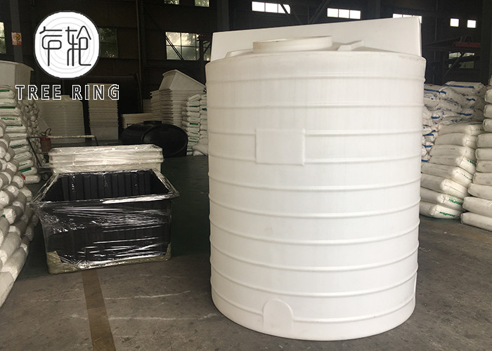 660 Gallon UV Resistant Chemical Dosing Tank Vertical Dome Top Water Tank With Drain Hole