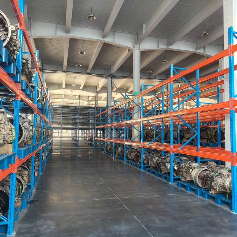Grey Customized Warehouse Storage Racks For Industrial Storage Solutions