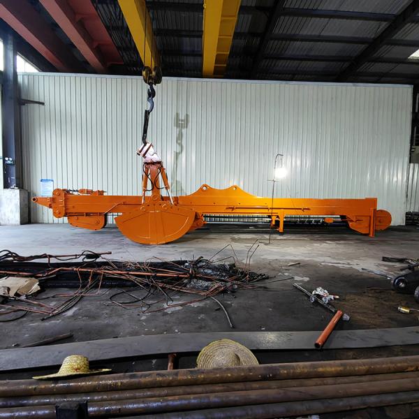 High Quality 20-Meter Three -Section Telescopic Arm with Clamshell Bucket for Sale