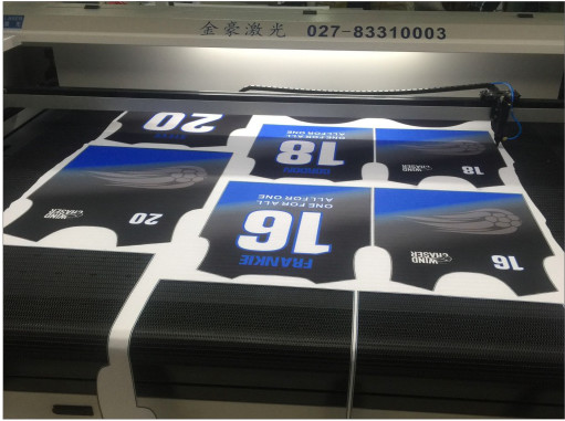 Quality Maintenance Free Cnc Cloth Cutting Machine , Computerised Cloth Cutting Machine for sale