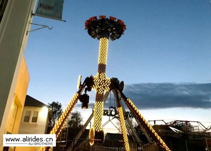 China Upper Transmission Spinning Pendulum Ride , 12P Pendulum Rides Amusement Parks on sale
