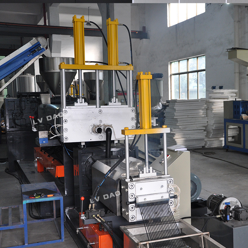70r/min plastic recycling extruder machine / small plastic shredder machine