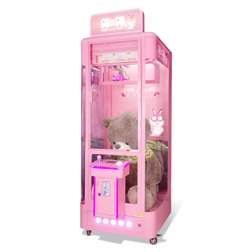 Cut Scissor Doll Crane Machine , 800 * 890 * 2200MM Arcade Claw Machine
