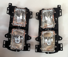 Quality MC932208 / MC932207 HEADLAMP ASSEMBLY LH/RH COMPATIBLE WITH TRUCK MODELS for sale