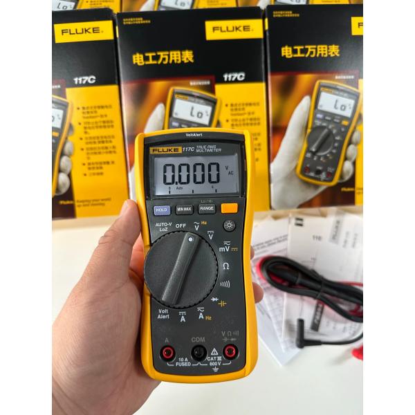 Fluke 117/117C True-RMS Digital Multimeter With VoltAlert , AutoV/LoZ , 6000-Count Backlit Display, CAT III 600V For Electricians