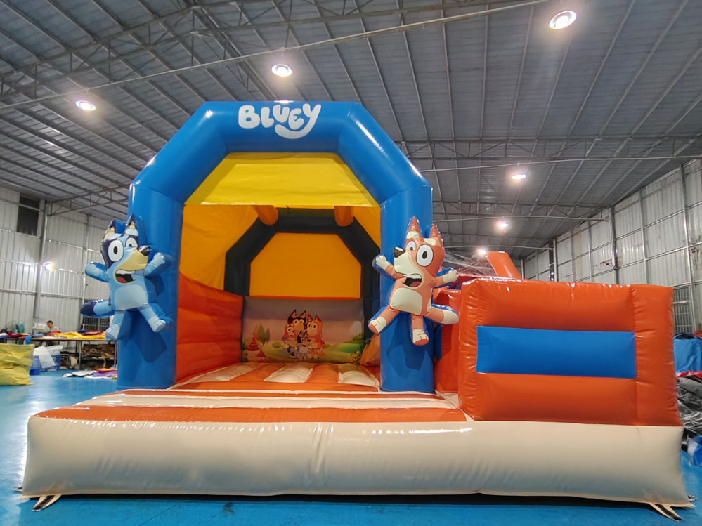 Puncture Resistant Childrens Bouncy Castle With Slide Dogs Cartoon Theme