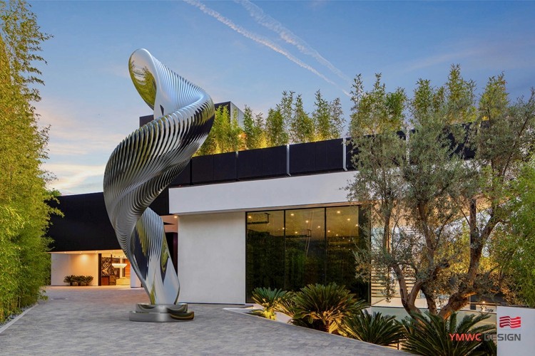 Customer Logo Steel Outdoor Sculpture Polished Mirror Finish with Spiraling Structure