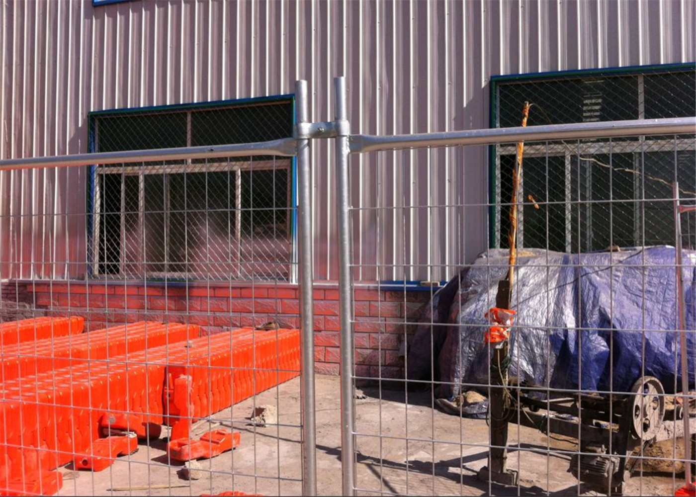 OD 32mm tubing construction fence panels wall thick 2.00mm 2100mm*2400mm 42 microns hot dipped galvanized AS4687-2007