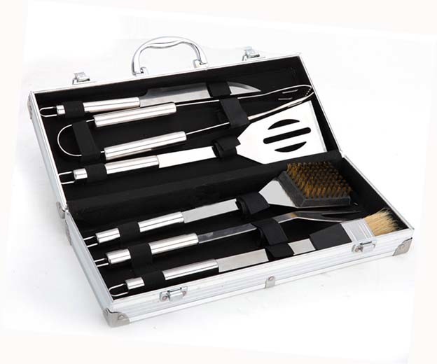 Professional 6PCS BBQ Tool Set With Aluminum Case For Outdoor Barbecue