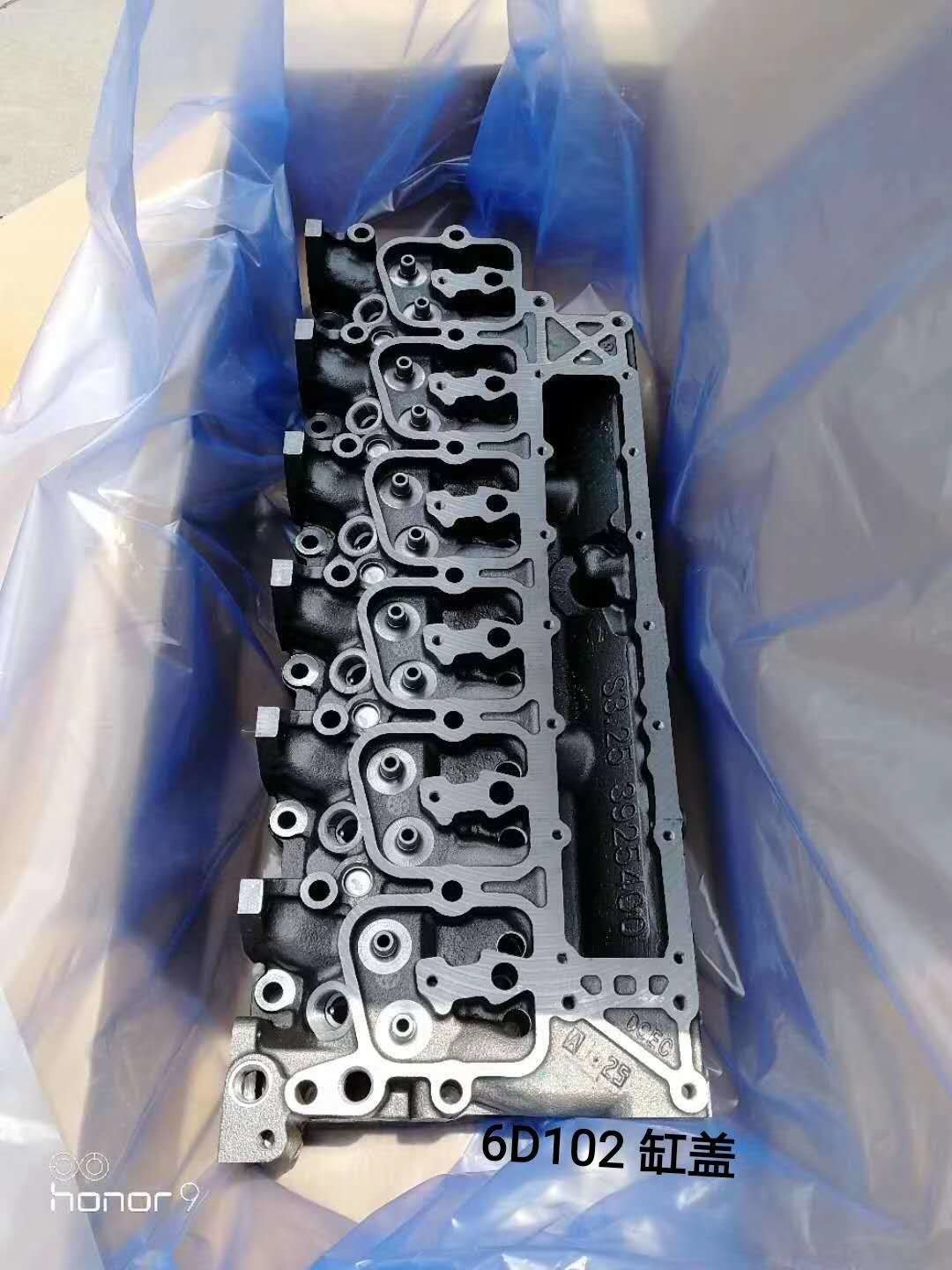 PC200-6 PC200-7 Komatsu Cylinder Head