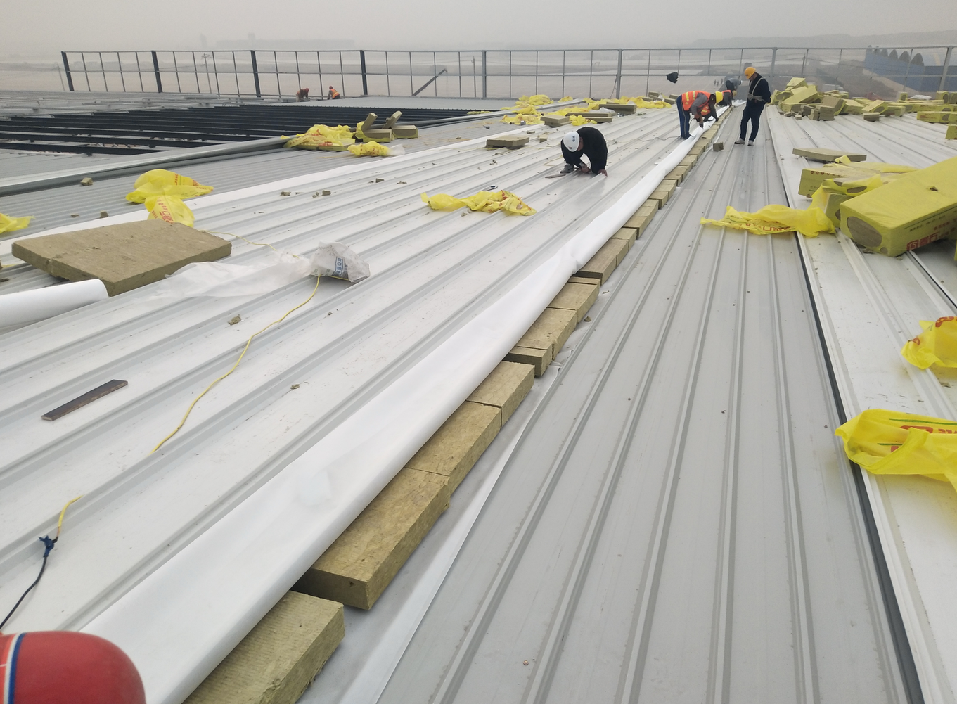 Prefab Stadium Tube Truss Steel Structure With Hot Dip Galvanized Surface Treatment