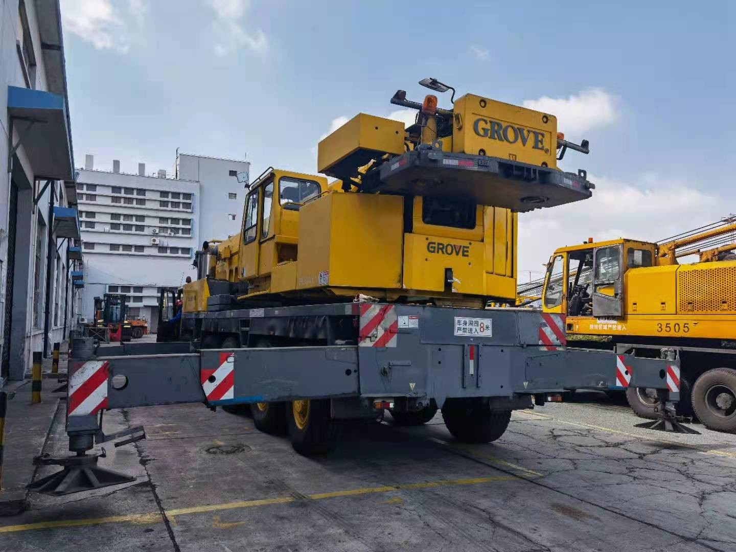 Grove 100T 62mm Full Boom Used All Terrain Crane