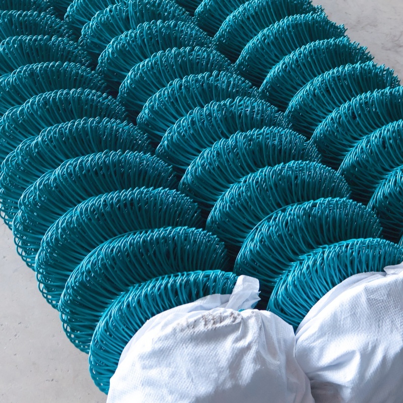 Diamond Hole Chain Link Mesh Roll PVC Coated 10-50m Length