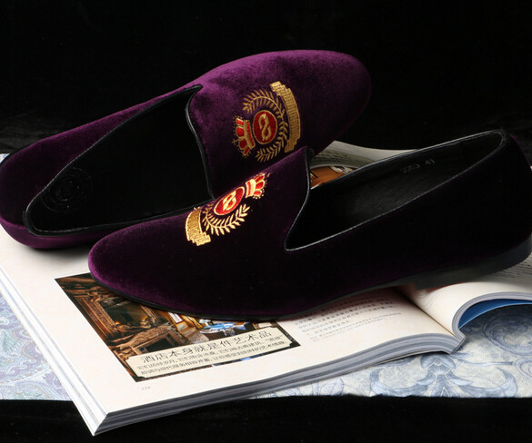 Various Occasions Mens Brown Leather Loafer Shoes , Crown Embroidered Velvet Slipper