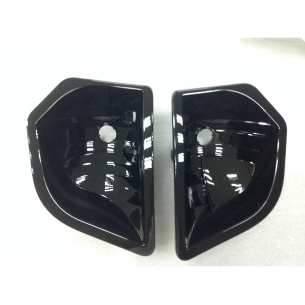 high glossy black refelctor