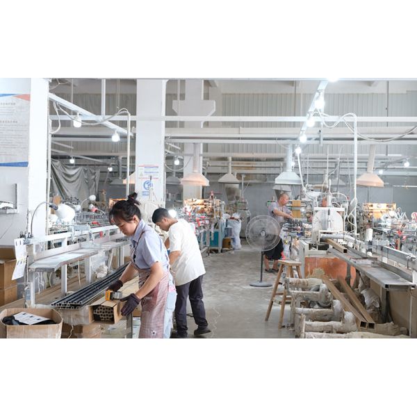 160mm Width Industrial Interior WPC Wall Panel 500kg/m2 Load Capacity 85°C Heat Resistant