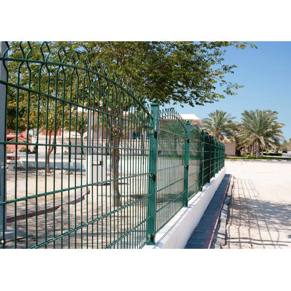 Sunshine Proof Double Wire Mesh Fence 1.83 X 2.2 Meter With Round OD38MM Post